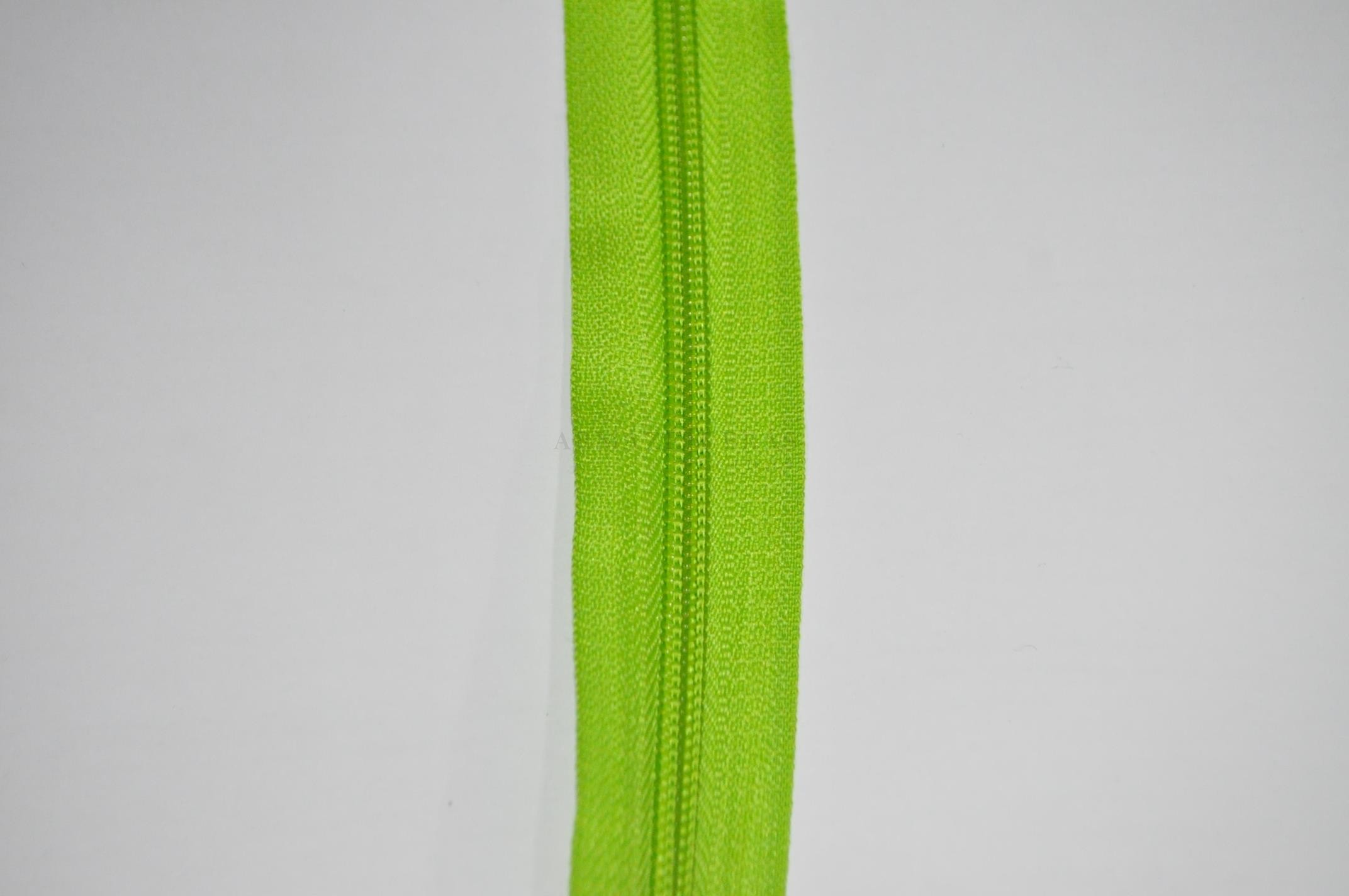 ZIPER 06 VERDE MACA - METRO